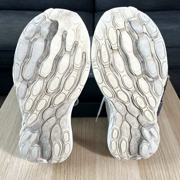 New Balance Fresh Foam X 1080v13 White Metallic Running Shoes Women's Size 13 2E - Picture 11 of 12